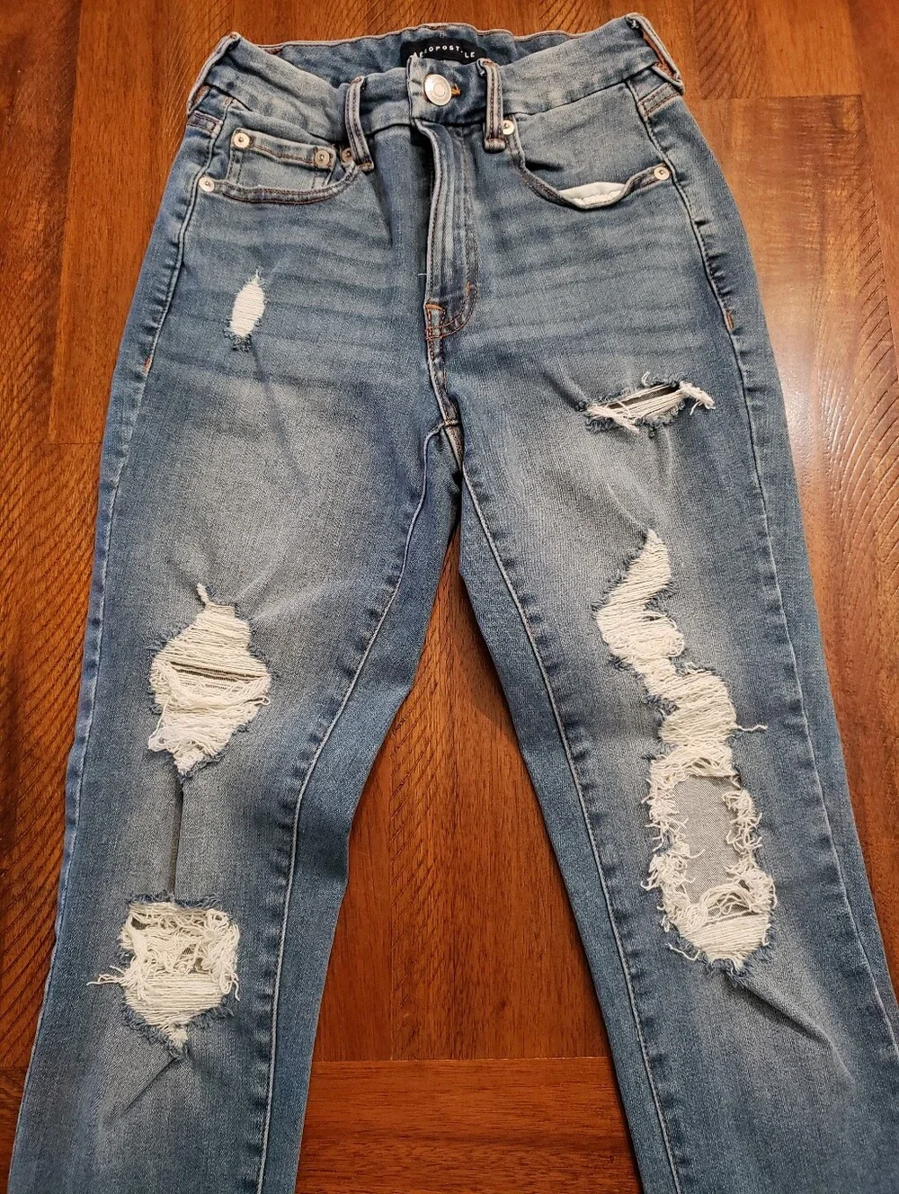 Aeropostale High Rise Curvy Jeans